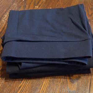 Bundke: 4 pair HUE Capri Leggings